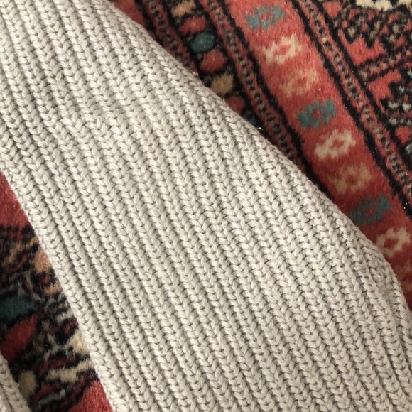 Banana Republic Lace Back Pullover Sweater - Picture 4 of 9